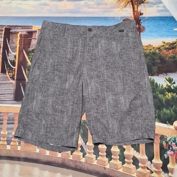 Travis‎ Mathew Gray Shorts Size 30 - Picture 1 of 4